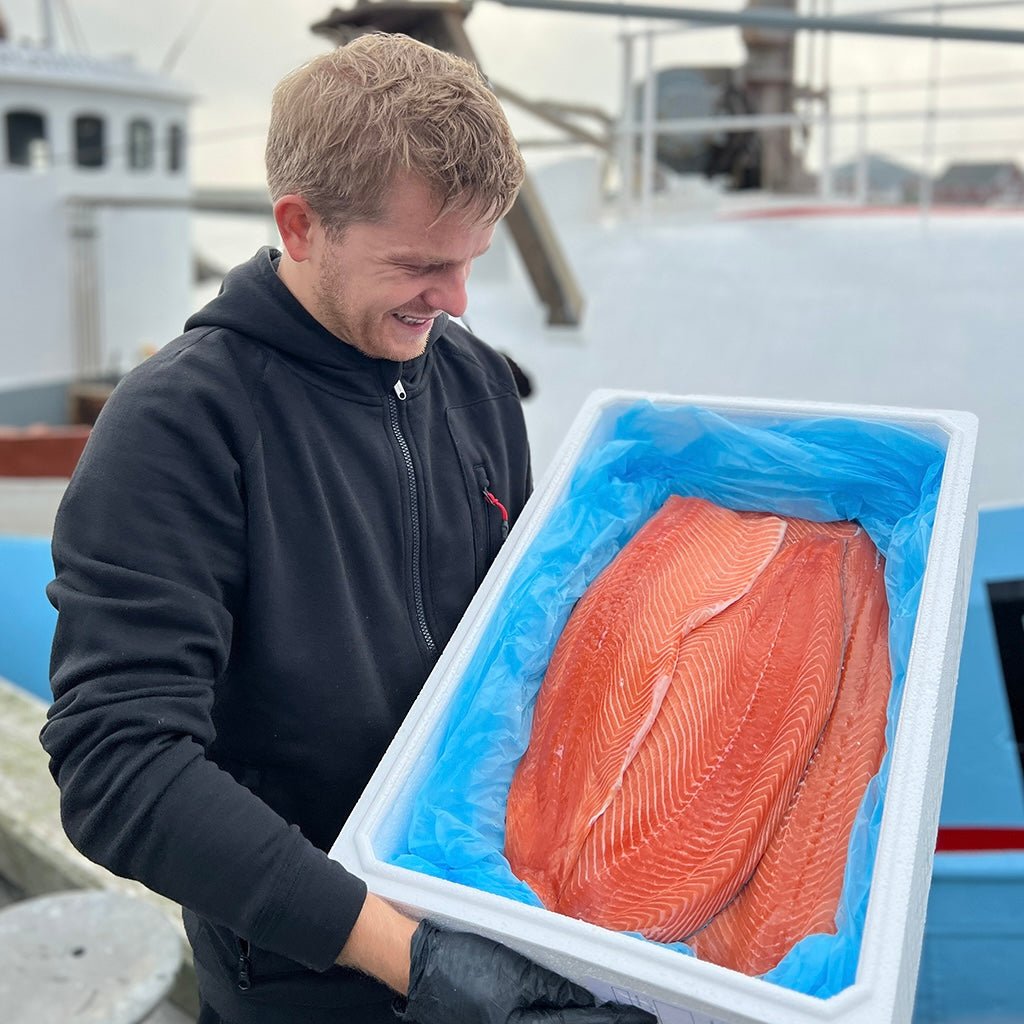 Stor færøsk lakseside m. skind - Kystfisken