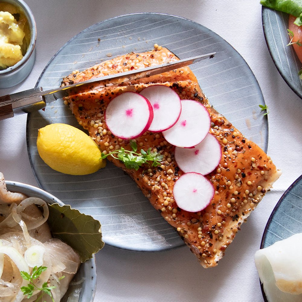 Varmrøget laksestykke m. peber - Kystfisken