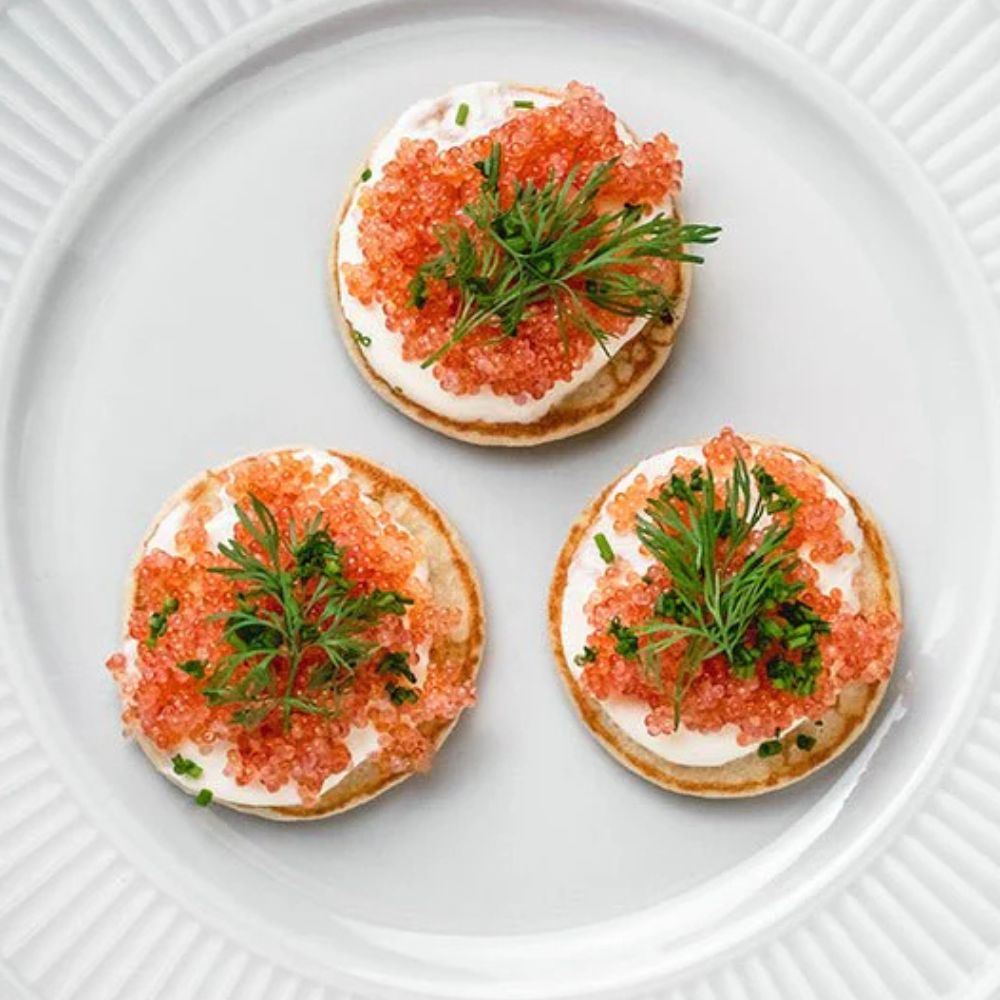 Blinis med stenbiderrogn - Kystfisken