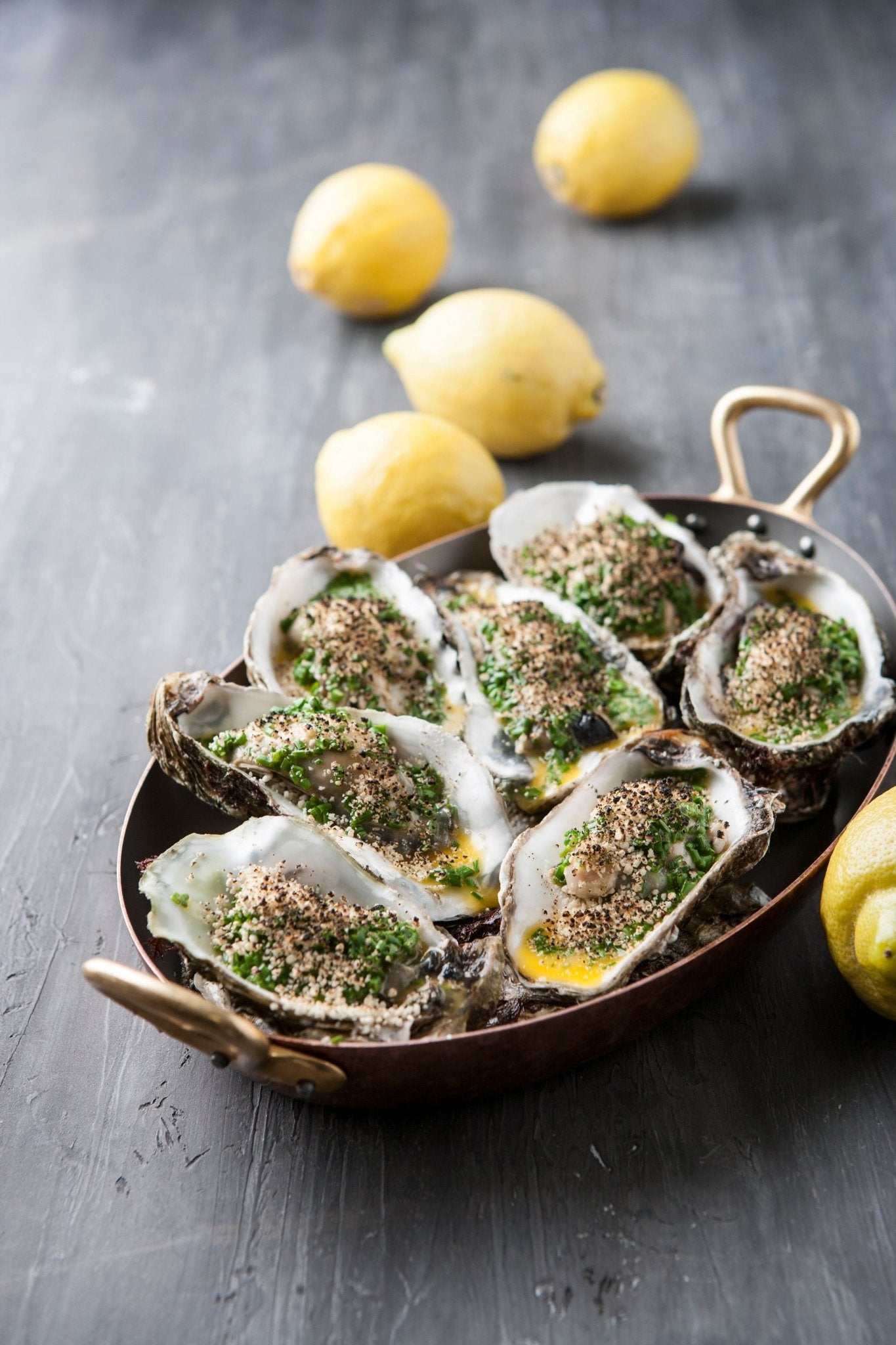 Gratinerede østers med hollandaisesauce - Kystfisken