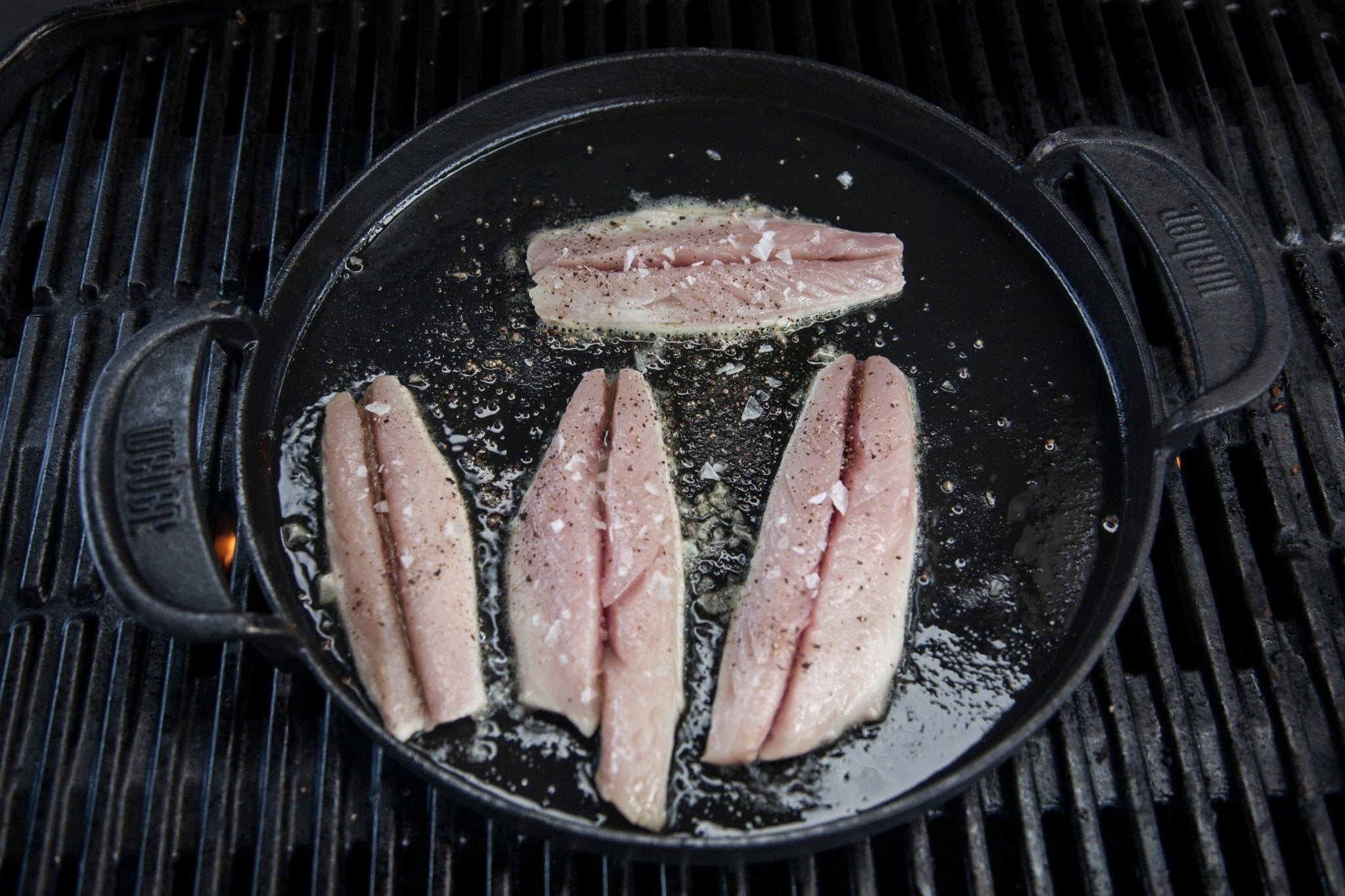 Makrel med stuvede kartofler og dild - Kystfisken