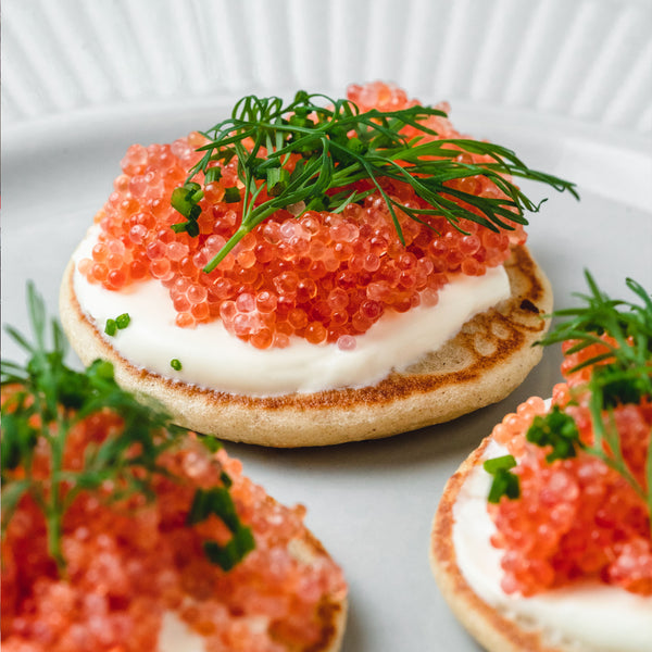 Ugens tilbud: Frisk Stenbiderrogn + Gratis blinis