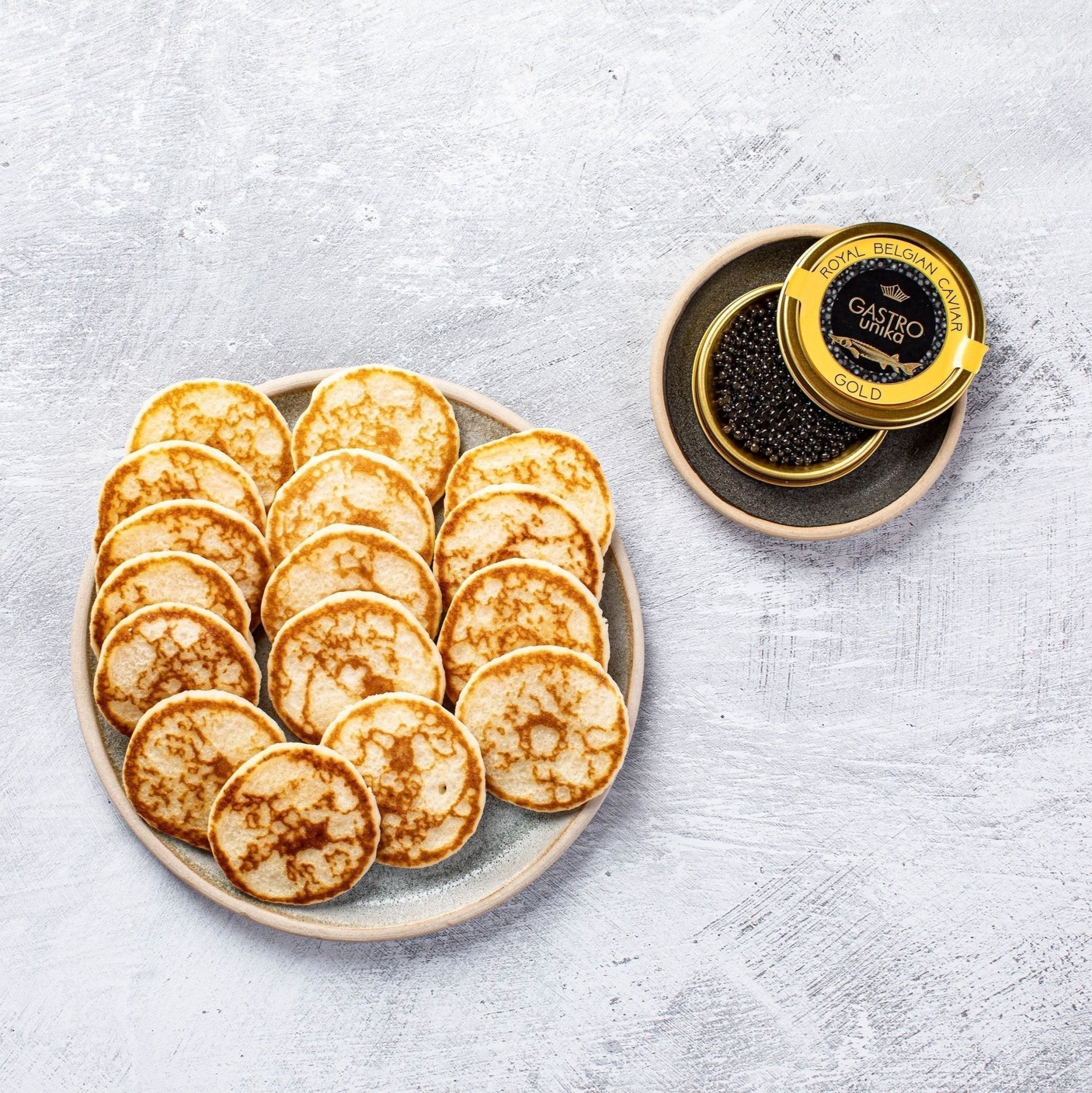 Blinis med Caviar, rødløg og creme fraiche (2 personer) (Nytår) - Kystfisken