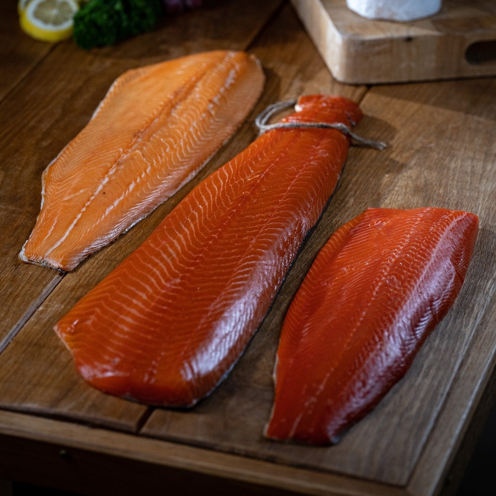 Halehængt koldrøget Lakseside 550 - 650 G. (Islandsk) - Kystfisken