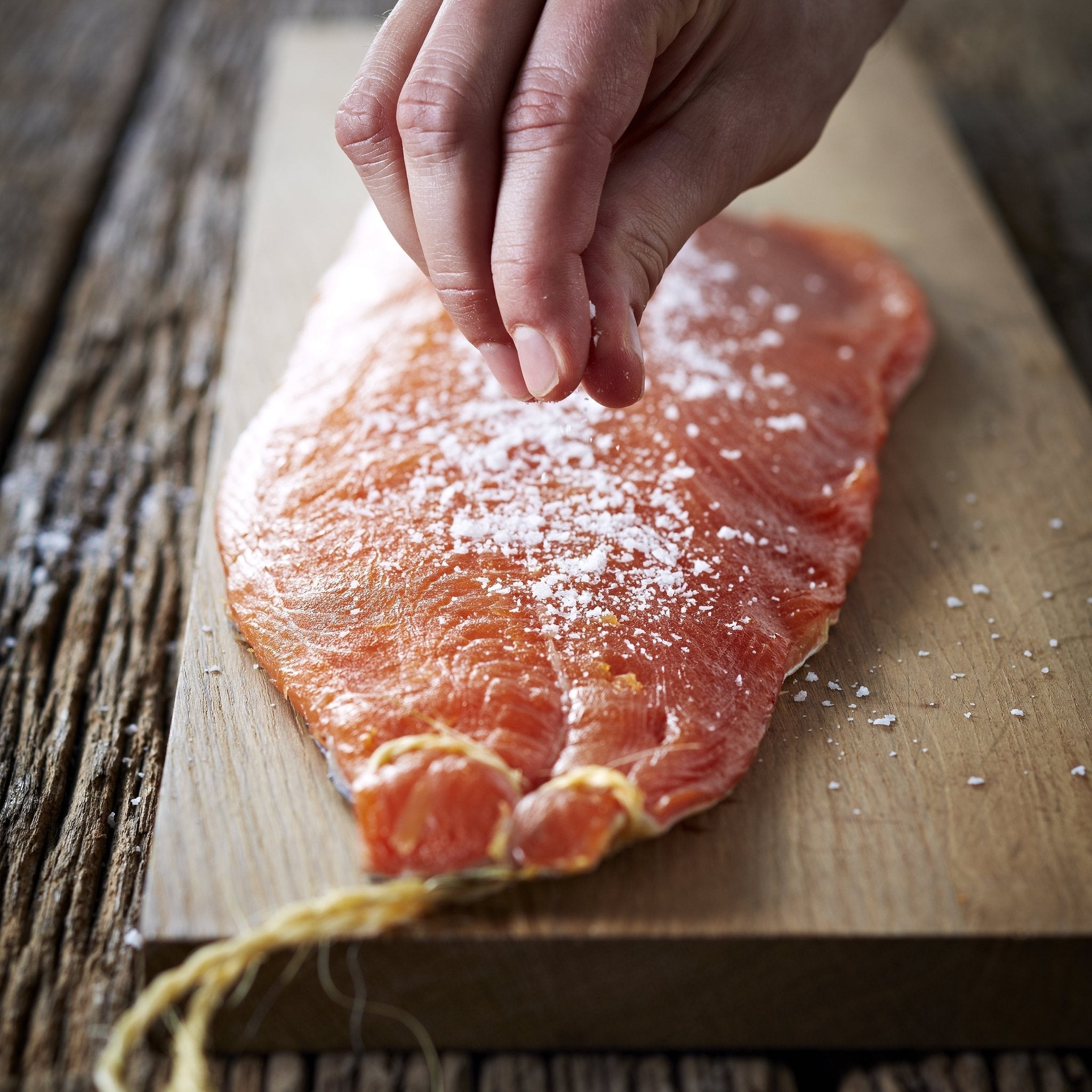 Halehængt koldrøget lakseside [Islandsk] - Kystfisken