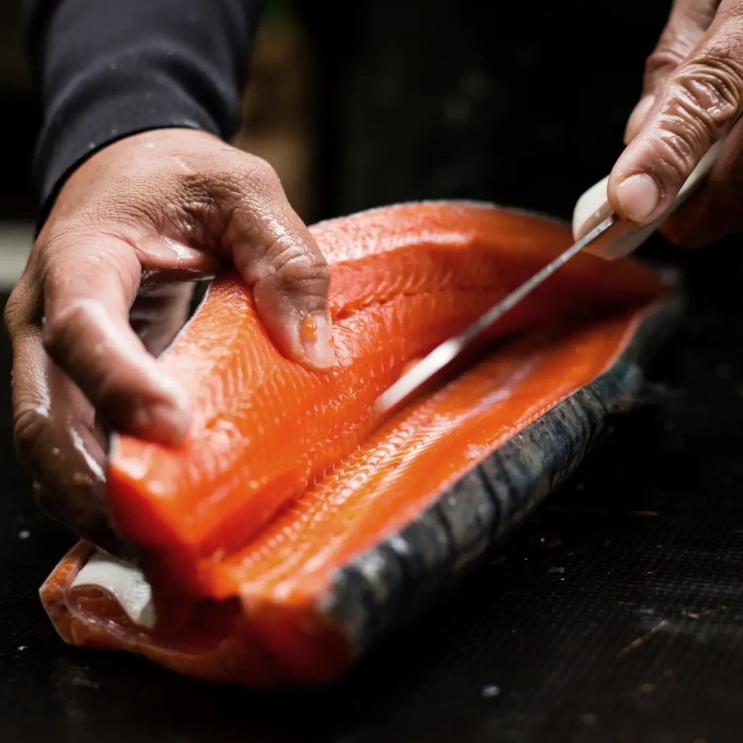 Store danske laksesider m. skind - Kystfisken