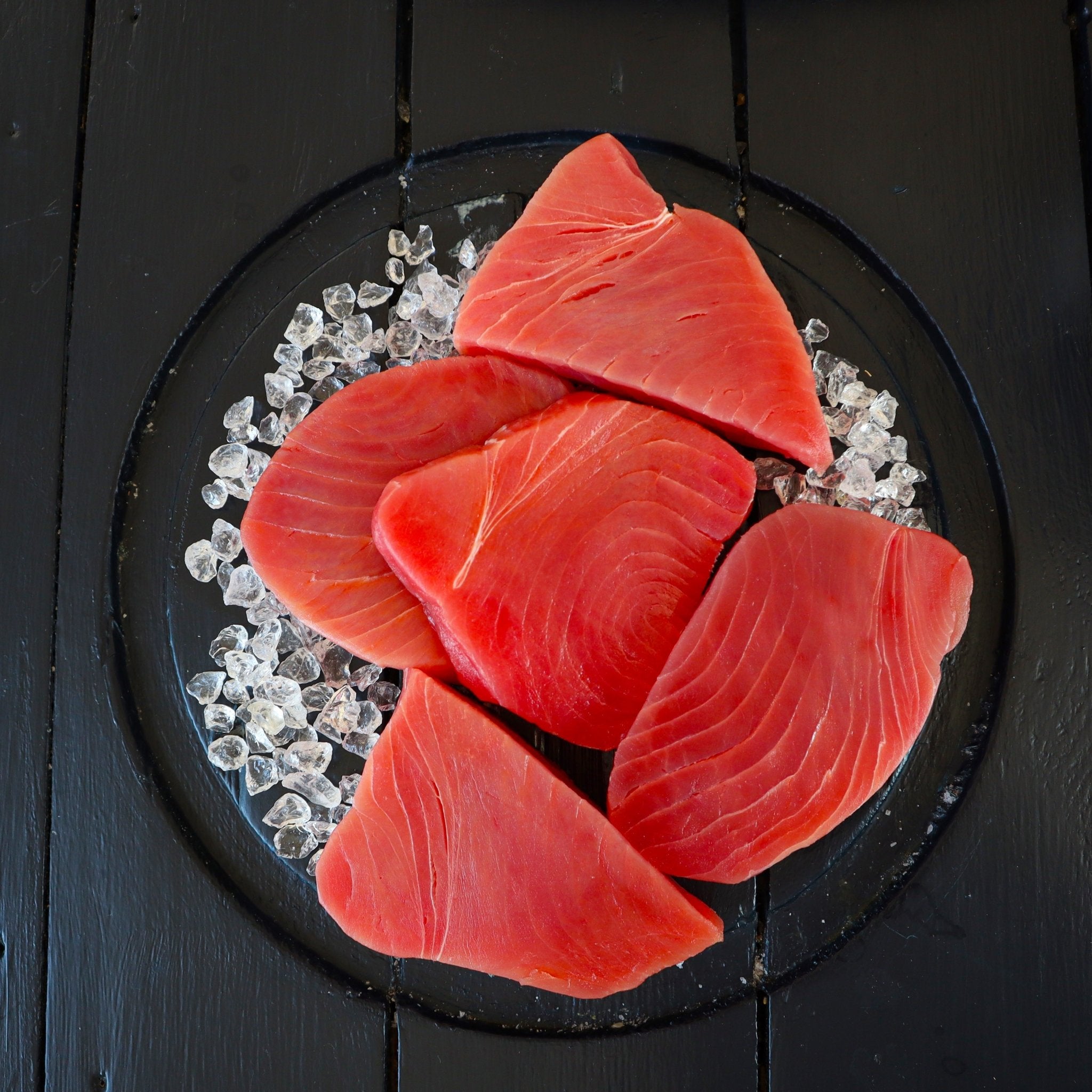 Tunsteaks af vildtfanget tun - Kystfisken